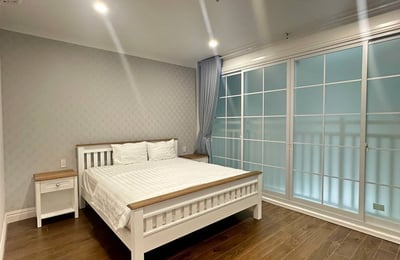 Alquiler de un amplio departamento de 2 dormitorios, 170 m², Hai Chau, Da Nang, Vietnam